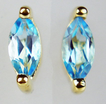 Blue topaz marquise cut earstuds in 9ct yellow gold - 0.32ct pair of marquise cut blue topaz set in 9ct yellow gold