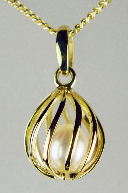 Caged pearl pendant in yellow gold - 5.8mm cultured pearl held in delicate 9ct yellow gold cage style pendant on 16" fine trace chain in 9ct yellow gold