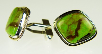 Gaspeite cufflinks  - Gaspeite cufflinks in silver & 9ct yellow gold. Cufflinks measure 21 x 25mm. Gaspeite is a rare nickel carbonate mineral. These specimens come from Western Australia.