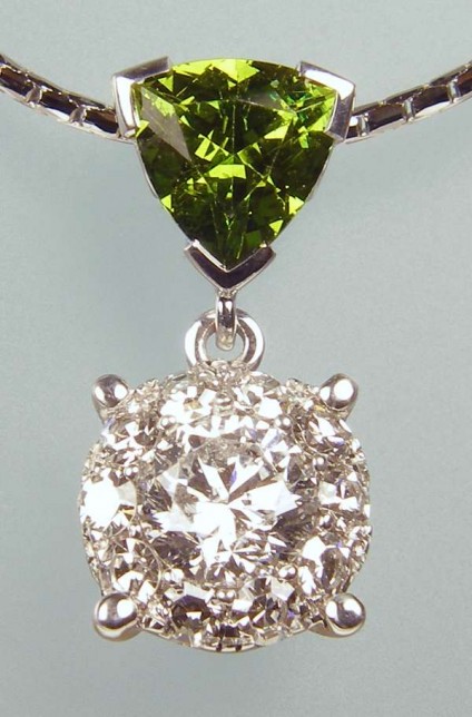 Green garnet & diamond pendant - 0.54ct green Mali garnet set with 0.5ct G colour SI clarity diamonds in 18ct white gold