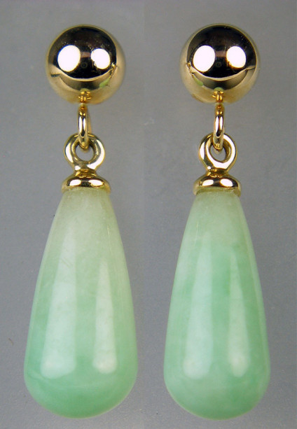 Jade eardrops in 9ct yellow gold - Dainty jade polished drops set from 9ct yellow gold ball studs. Eardrops are 19x5.5mm.
