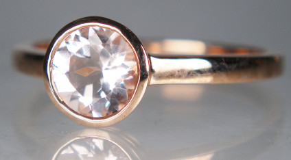 Morganite ring in 9ct rose gold - 0.65ct 6mm round morganite rubover set in 9ct rose gold ring