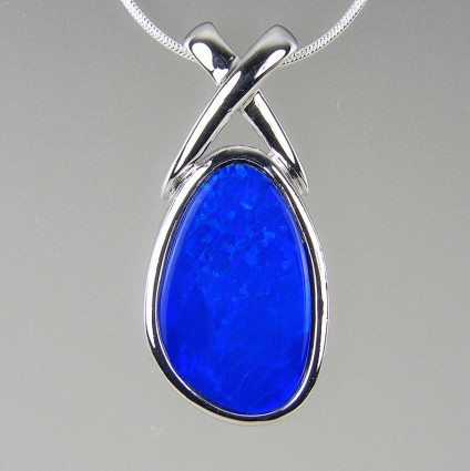 Boulder opal pendant in silver  - Opal pendant in silver. 27x 13mm.
