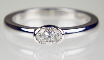 30pt oval diamond ring in 18ct white gold - 0.30ct G colour SI clarity oval diamond set in simple elegant 18ct white gold ring