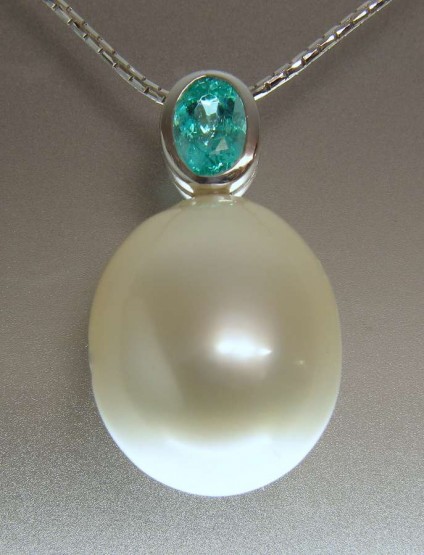 Paraiba tourmaline & south sea pearl pendant - Vivid turquoise Paraiba tourmaline 0.5ct set with 20mm South Sea pearl in 18ct white gold