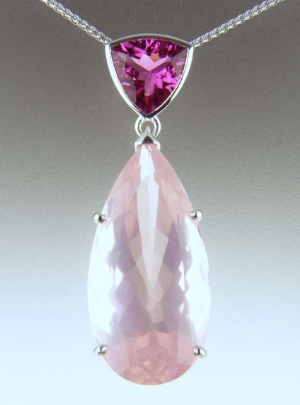 Rose quartz & pink tourmaline pendant - 23.54ct rose quartz set with 3.67ct intense pink tourmaline in 9ct white gold pendant and suspended from a 9ct white gold spiga chain