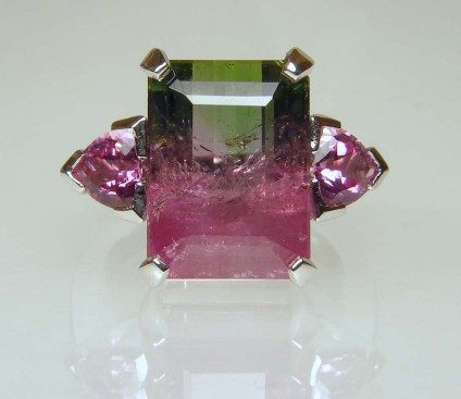Watermelon tourmaline & pink spinel ring - 8.34ct watermelon tourmaline set with a 0.92ct matched pair of pink spinel trillions in 18ct white gold